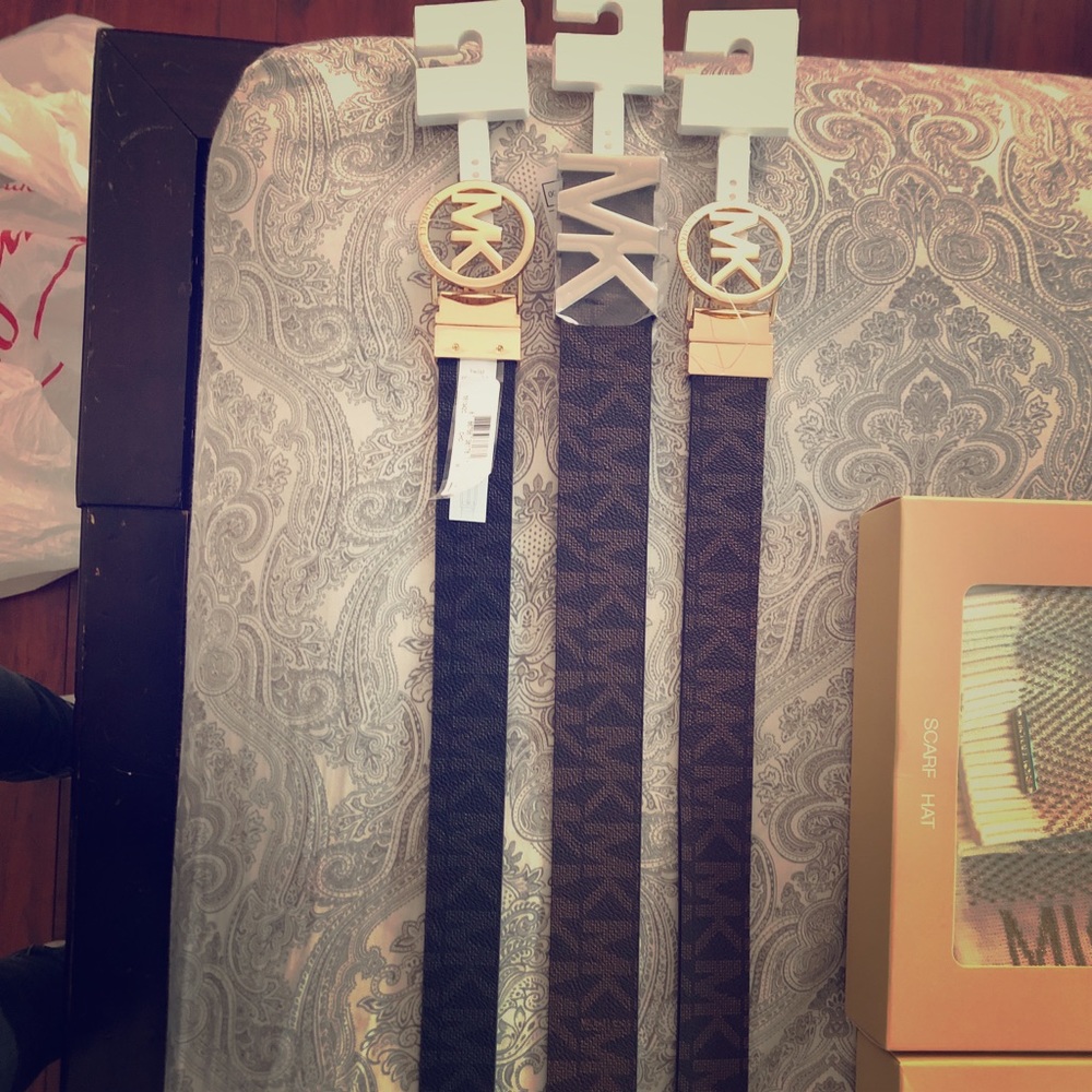 AUTHENTIC WOMENS MK BELTS